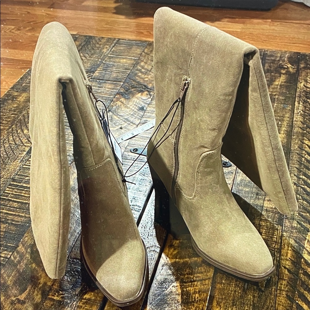 Universal Thread”May Boots”Tan Faux Suede OTK Tall High Women's Boots Size 9.5 - Picture 8 of 14